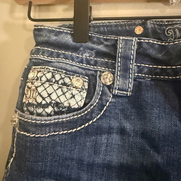 Miss Me  Jeans Size 25 Rhinestone Fleur-de-Lis - Picture 3 of 11